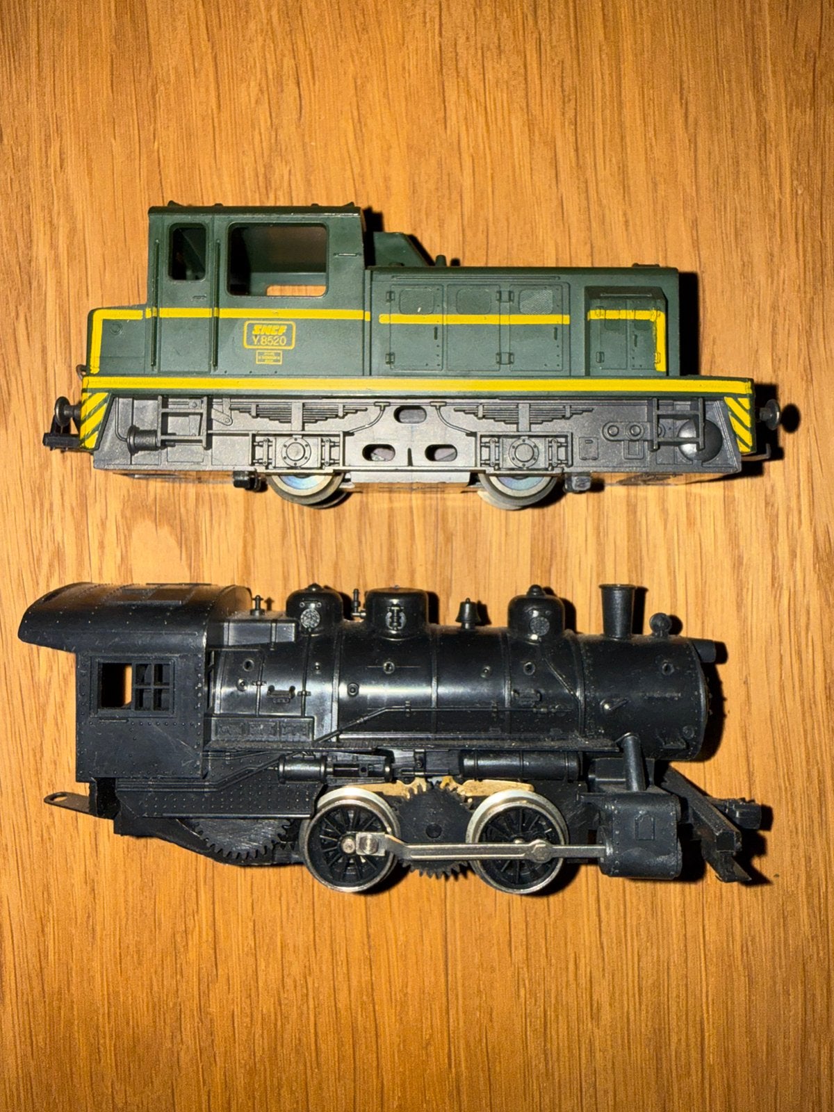 Lima H0 l – SNCF V8620 dieselrangeerder + stoomlocomotief, Hobby en Vrije tijd, Ophalen of Verzenden, Gebruikt, Locomotief, Lima