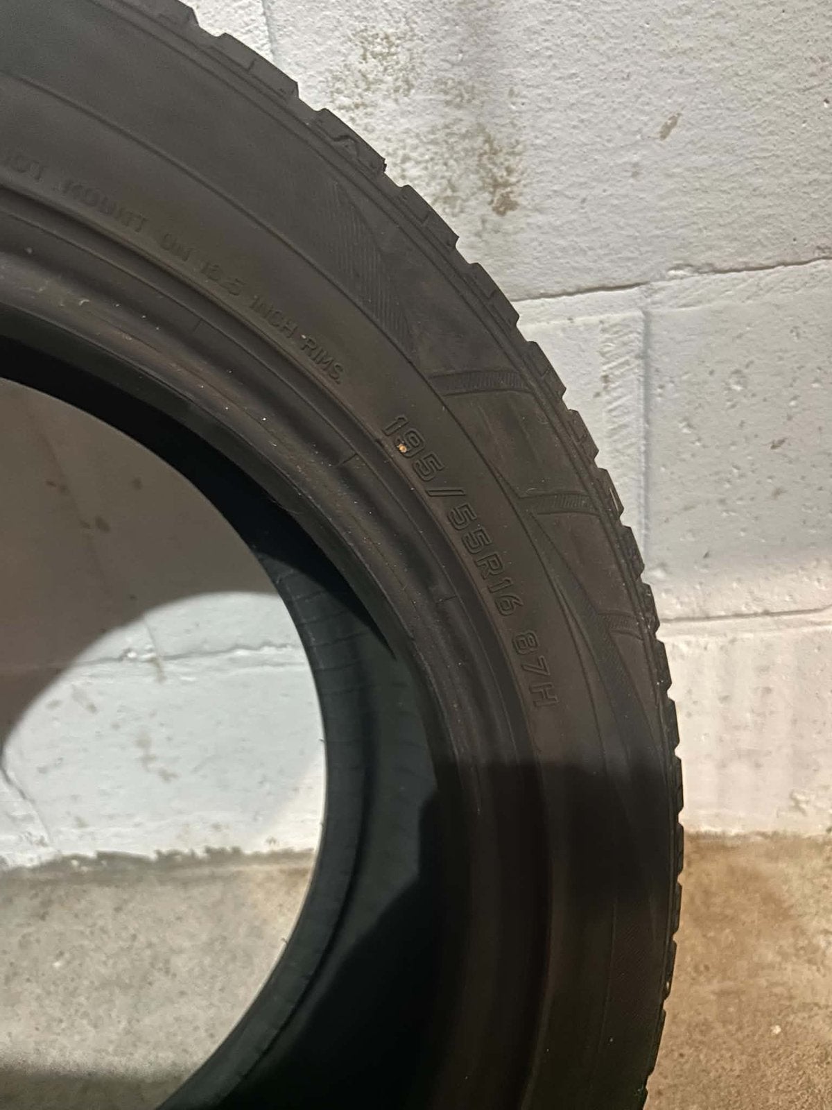 Pneus hiver Falken, Autos : Pièces & Accessoires, Enlèvement, Pneus hiver, Pneu(s)