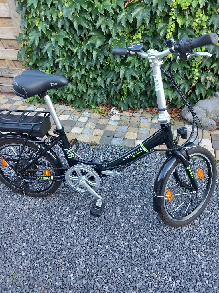 Elektrische plooifiets, Fietsen en Brommers, Elektrische fietsen, Ophalen, Zo goed als nieuw, 30 tot 50 km per accu