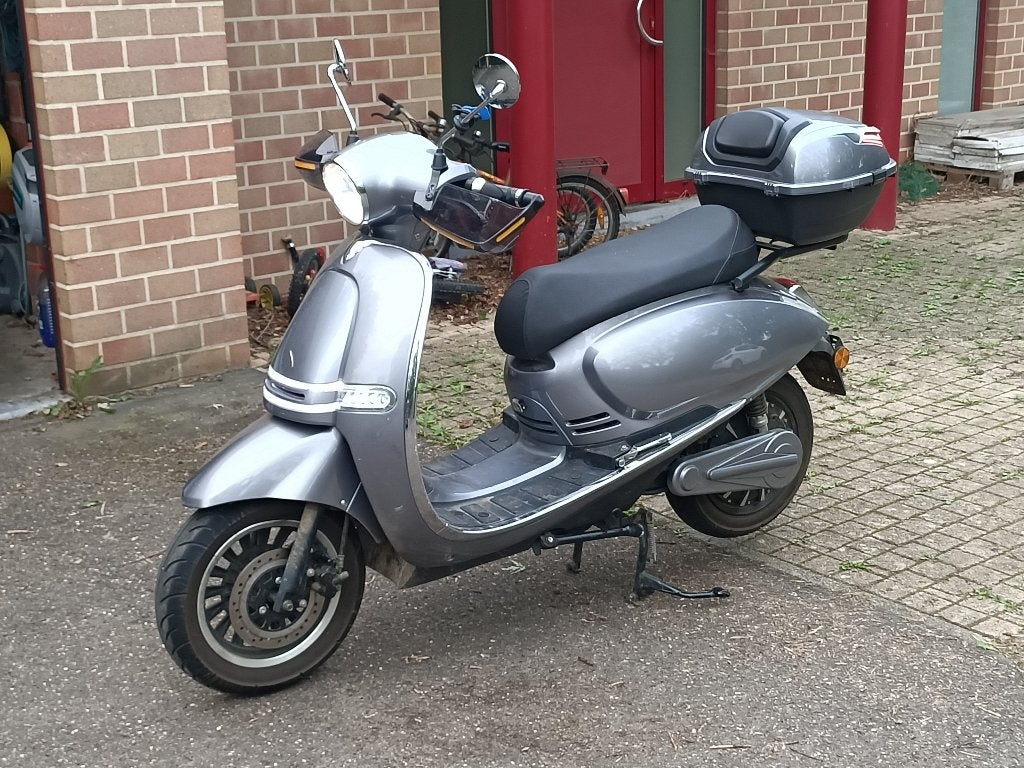 Elektrische Scooter klasse B (45km/h), Fietsen en Brommers, Ophalen, Gebruikt, Klasse B (45 km/u)