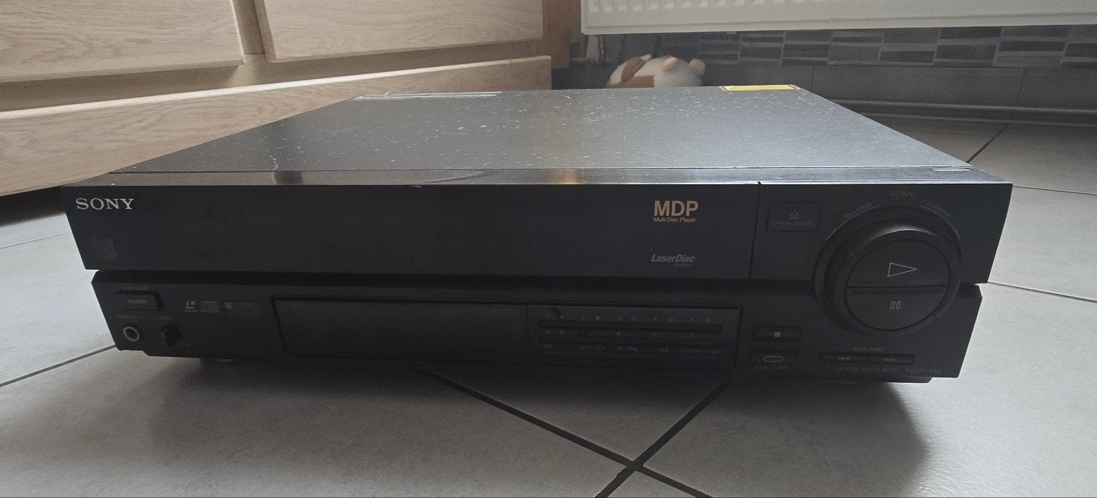 SONY MDP-440 LaserDisc, Enlèvement