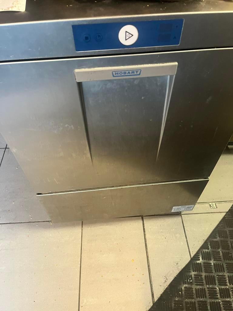 Lave-vaisselle Hobart, Programme court, 22 litres ou plus, Enlèvement, Utilisé