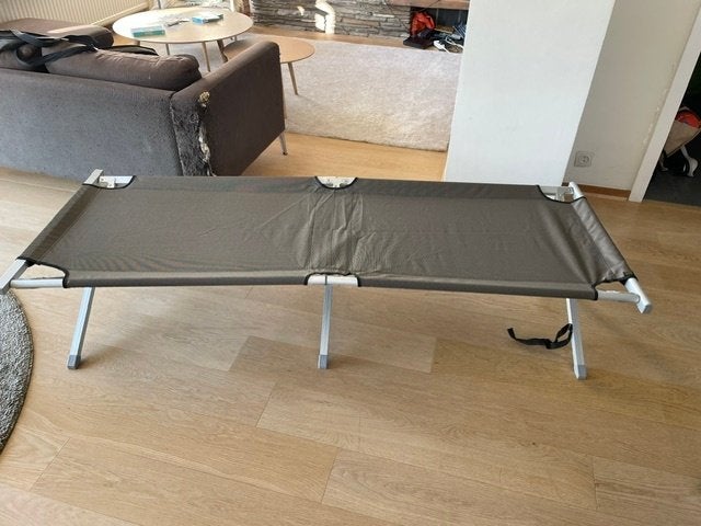 Lit de camp - Nature et découverte 10 euros, Ophalen, Zo goed als nieuw
