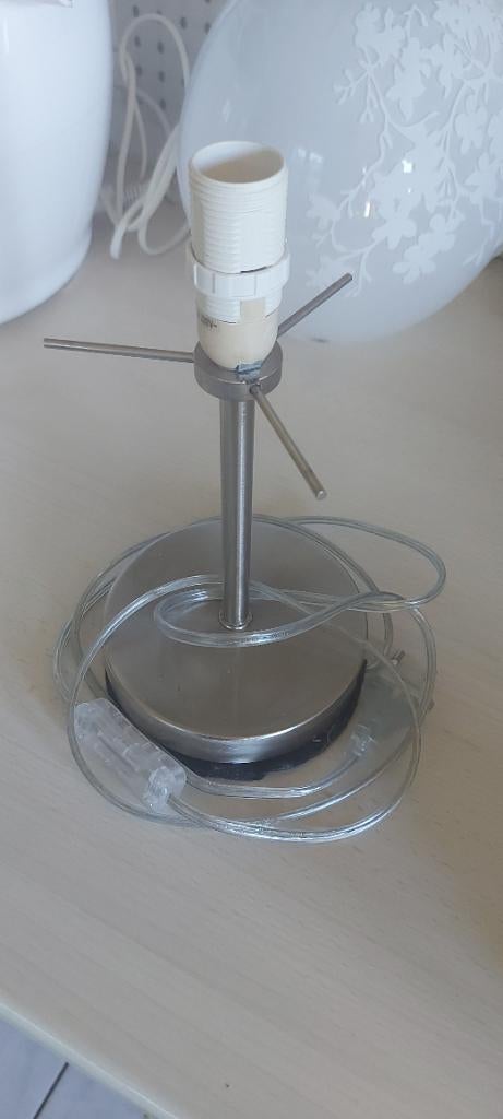 Pied de lampe, Enlèvement, Utilisé, Métal