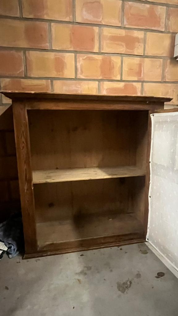 Hangkastje in vurenhout, Ophalen, Gebruikt, Licht gekleurd grenen hout