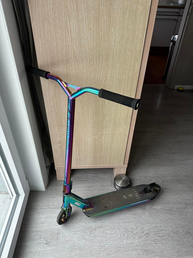 Stuntstep, Fietsen en Brommers, Steps, Ophalen, Zo goed als nieuw
