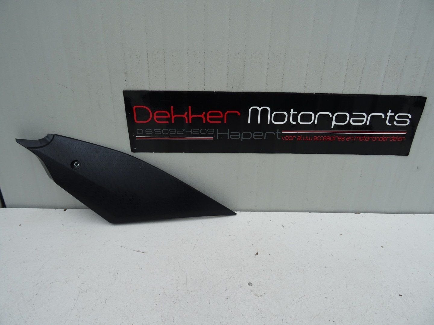 Rechter Tankkap / Tank cover right Yamaha YZF R6 2017-2025, Gebruikt, -, -, Ophalen of Verzenden