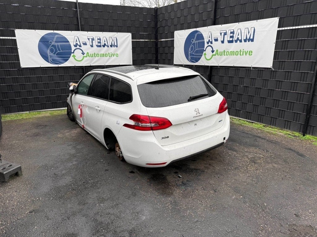PARE-CHOCS ARRIÈRE Peugeot 308 SW (L4 / L9 / LC / LJ / LR), Kontakt-peugeot@peugeot.com, Arrière, Pare-chocs, Utilisé