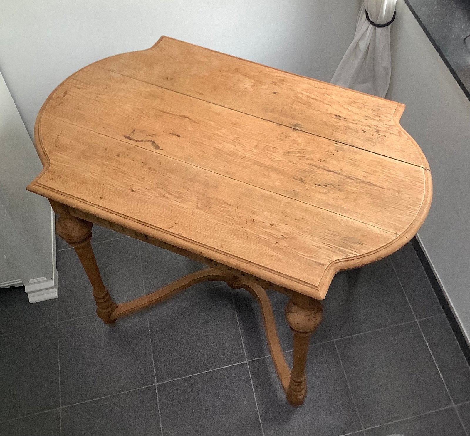 Table d'appoint, Enlèvement
