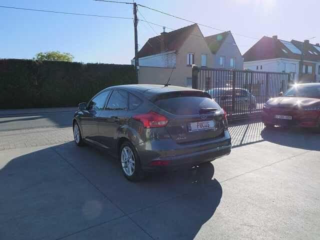Ford Focus 5d 1.5 TDCi 120pk Titanium Luxe '16 192000km, Autos, Ford, Focus, Achat, 87 kW, Euro 6