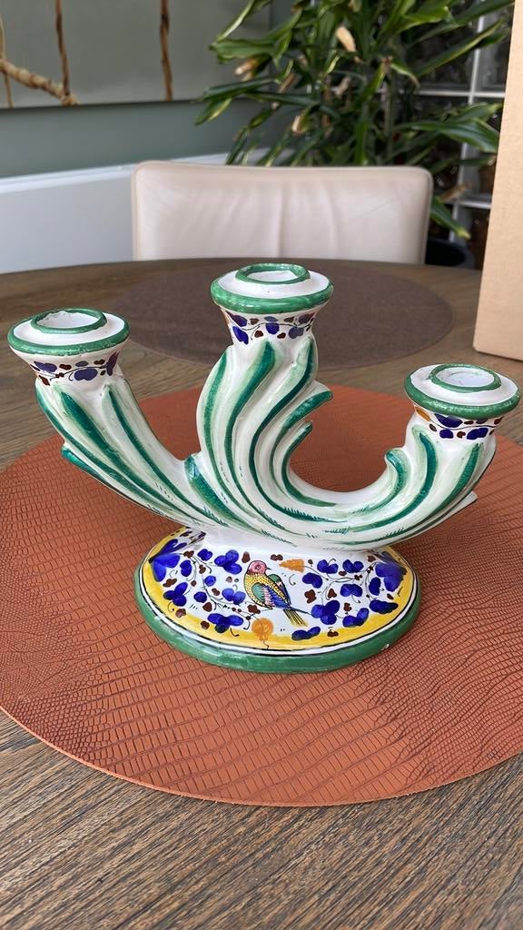 Majolica kandelaar drie armig, Antiek en Kunst, Ophalen
