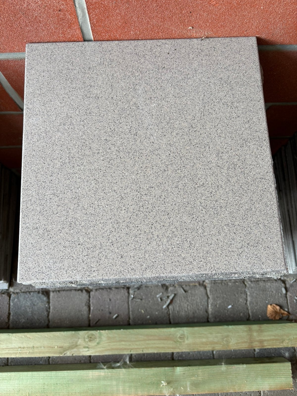 Carreaux, Bricolage & Construction, Enlèvement