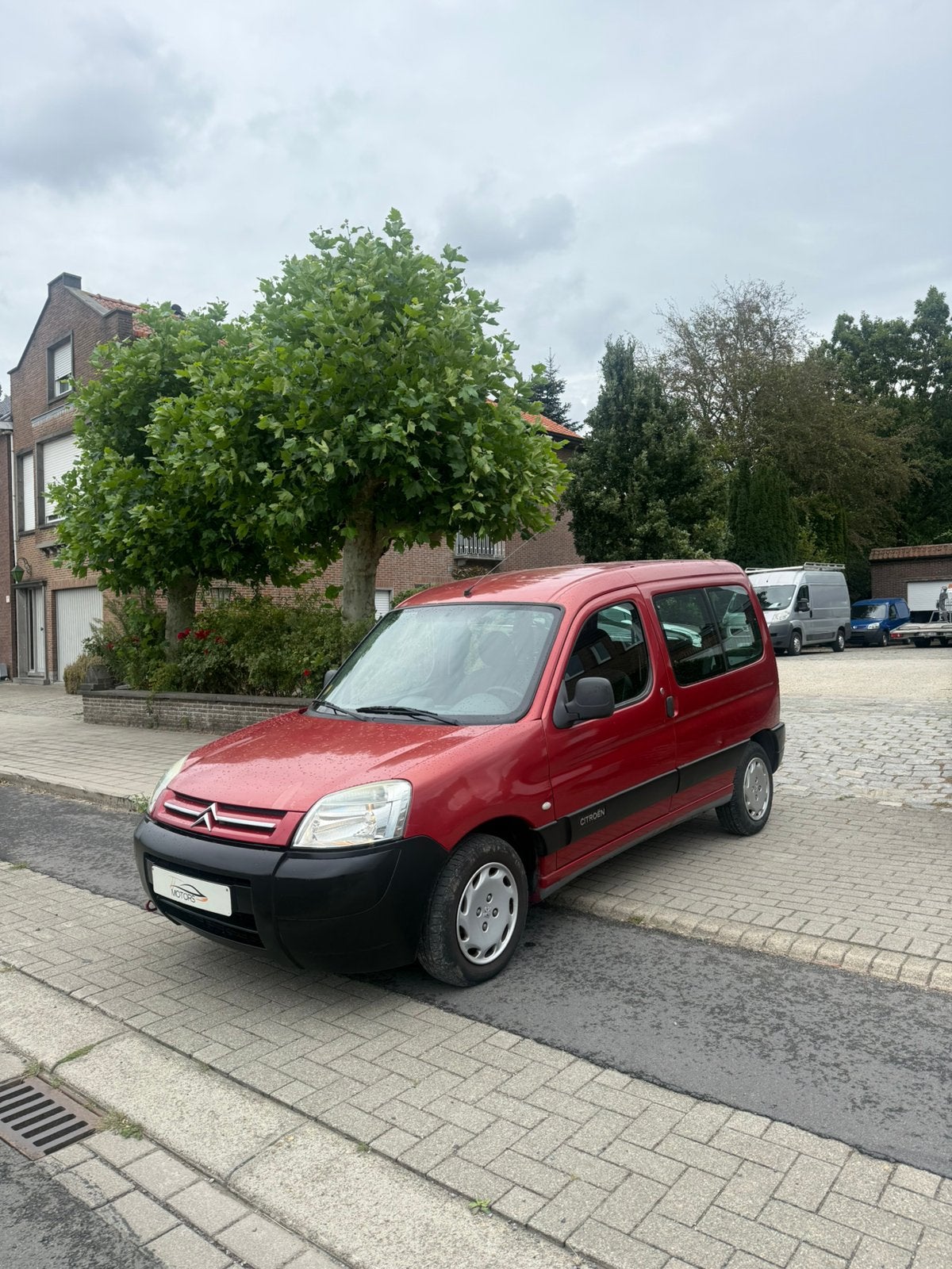 Praktische Citroen berlingo 1.4 benzine 5 zit, https://public.car-pass.be/vhr/32528743-90ff-4d10-be23-beddca222907, Berlingo, Bedrijf
