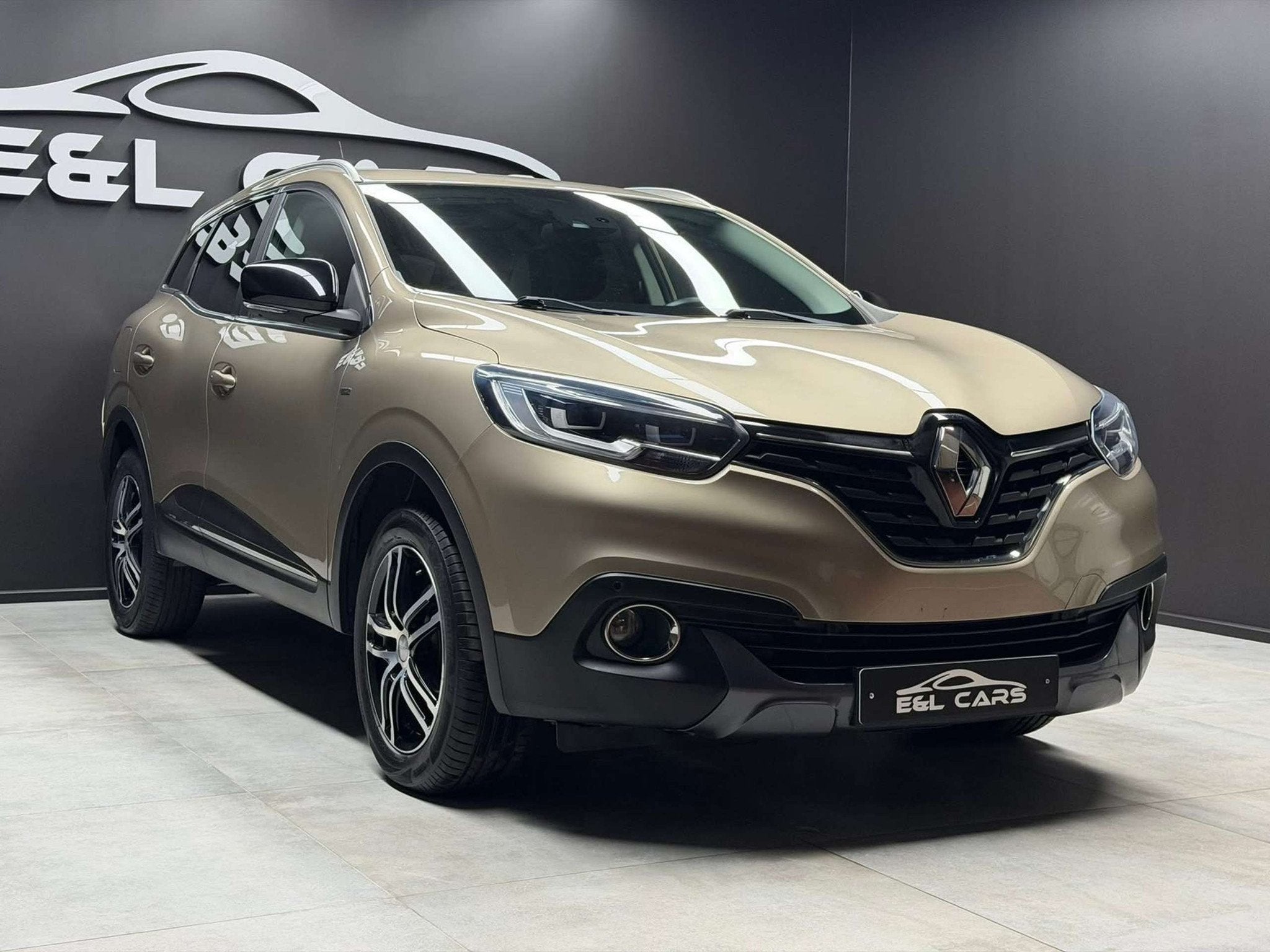 Renault Kadjar Kadjar 1.6 dCi Bose Edition *Garantie 12 mois, Auto's, Kadjar, Gebruikt, 4 cilinders, Bi-Xenon koplampen