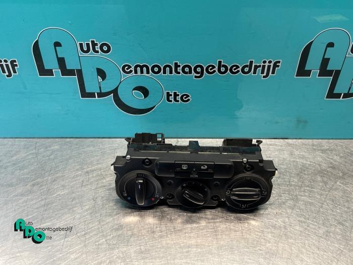 Panneau de commandes chauffage d'un Volkswagen Golf (Golf 04, Volkswagen, -, 3 mois de garantie, Utilisé