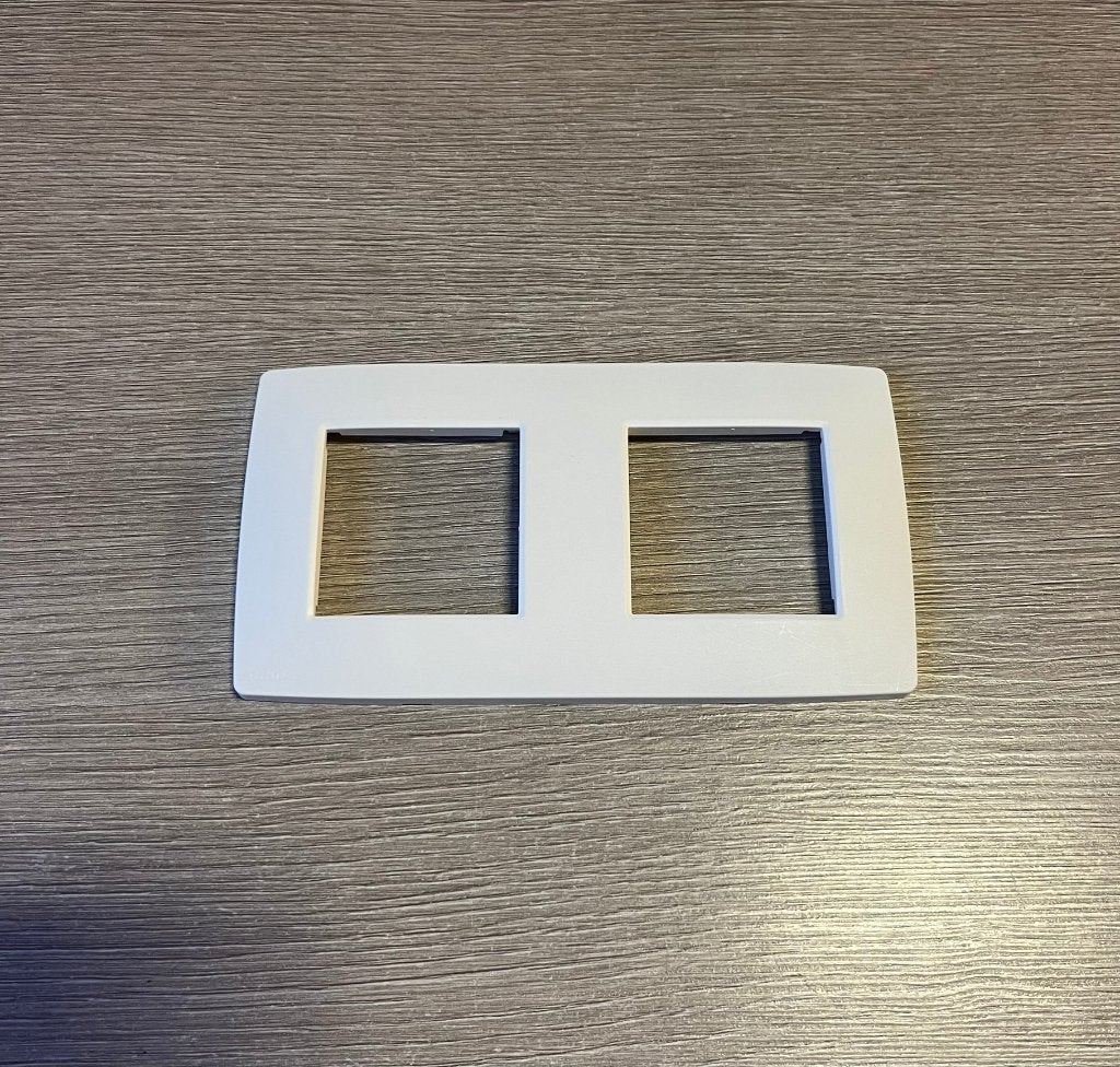 Niko Original afdekplaat voor 2 functies, horizontaal, White, Ophalen of Verzenden, Zo goed als nieuw, Overige merken, Afdekraam