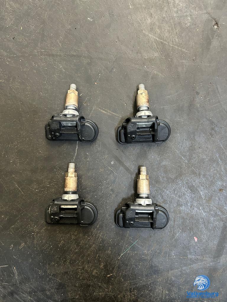 Originele Mercedes 2546A-GG4 433MHz TPMS sensoren set, -, Utilisé, -, -