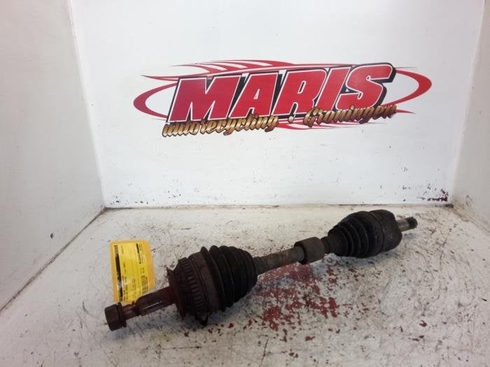 Arbre de transmission avant gauche d'un Chrysler Grand Voyag, Autos : Pièces & Accessoires, Moteurs & Accessoires, -, -, 3 mois de garantie