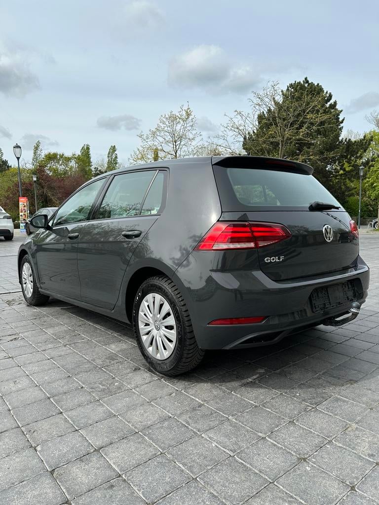 Golf 7 ESSENCE 1.0 tsi !!, Auto's, Volkswagen, Voorwielaandrijving, 1277 kg, 5 deurs, 3 cilinders