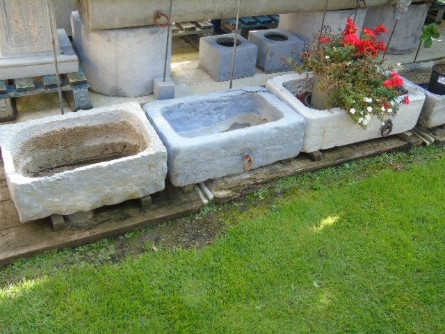 bac ou auge en pierre bleu , jardinière , grand choix !!, Moins de 30 cm, Pierre, Enlèvement, Utilisé