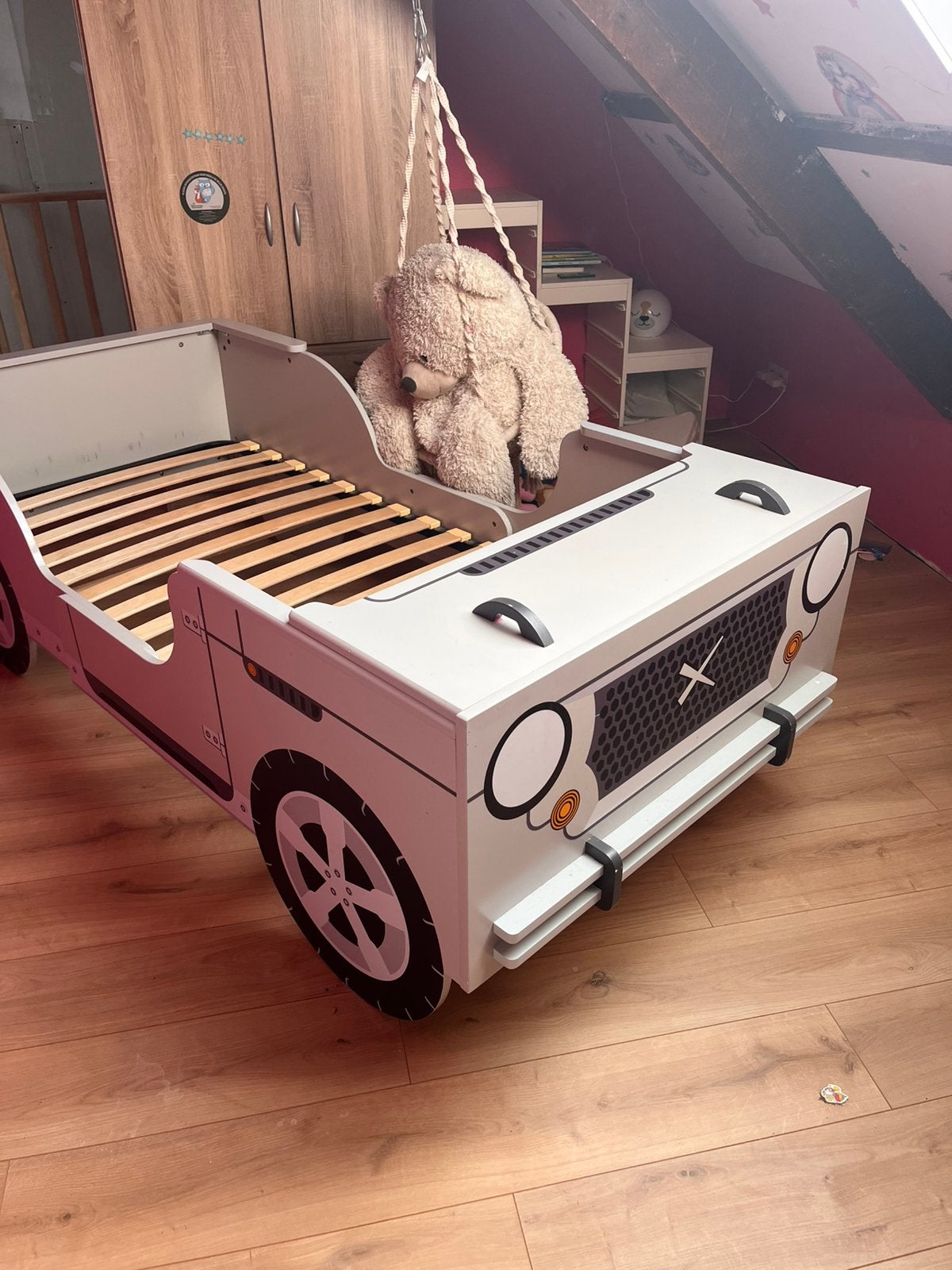 Kinderbed auto jeep, Ophalen, Zo goed als nieuw, Matras