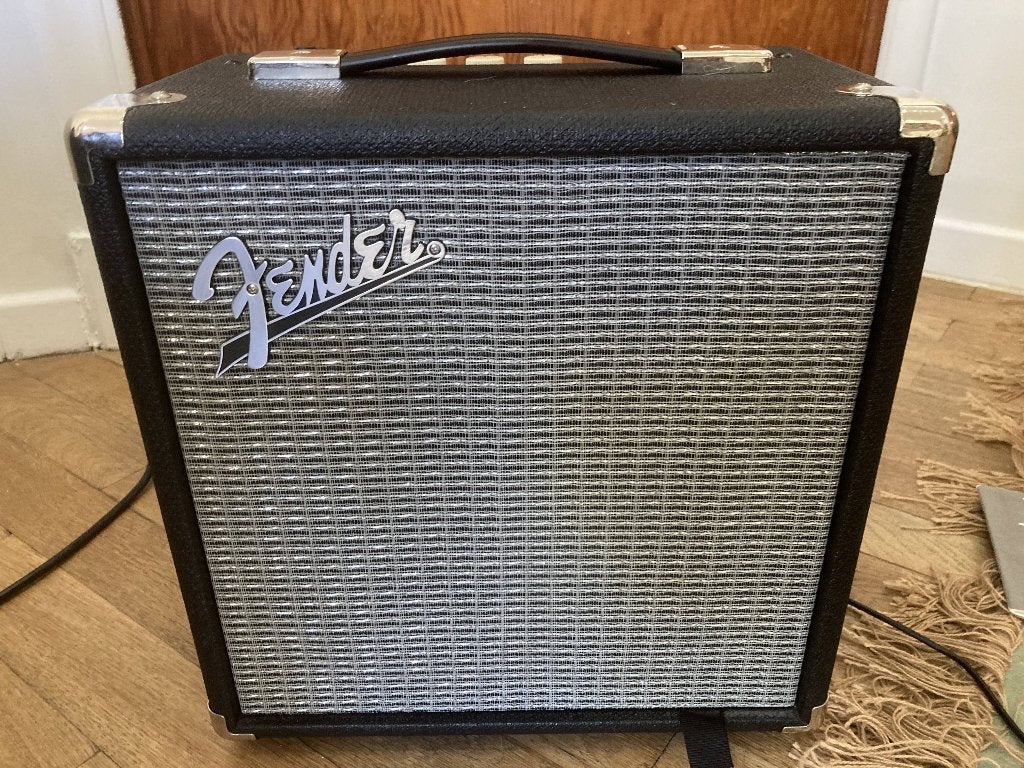 Fender Rumble 15 uitstekende staat, Ophalen, Zo goed als nieuw, Elektrisch