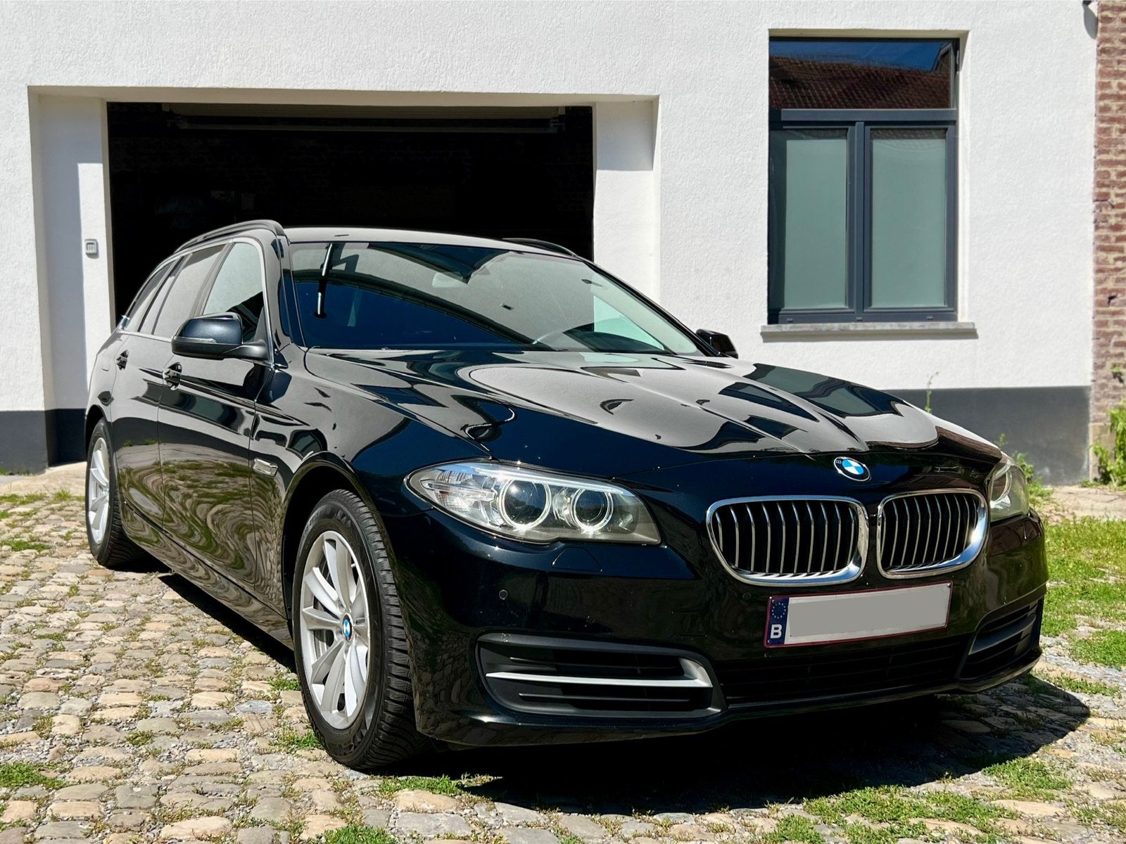 BMW 518d - Boîte auto - carnet d’entretien, Auto's, Automaat, 118 g/km, 4 cilinders, Zwart