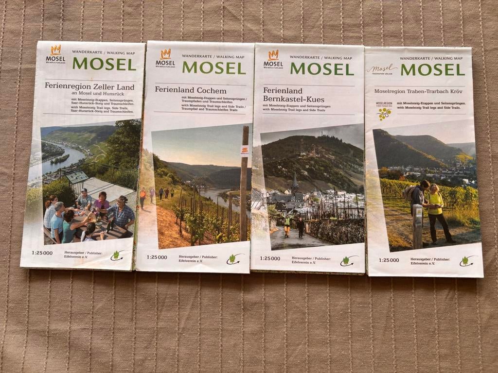 Topografische wandelkaarten Moezel en Eifel, Boeken, Ophalen of Verzenden, Zo goed als nieuw