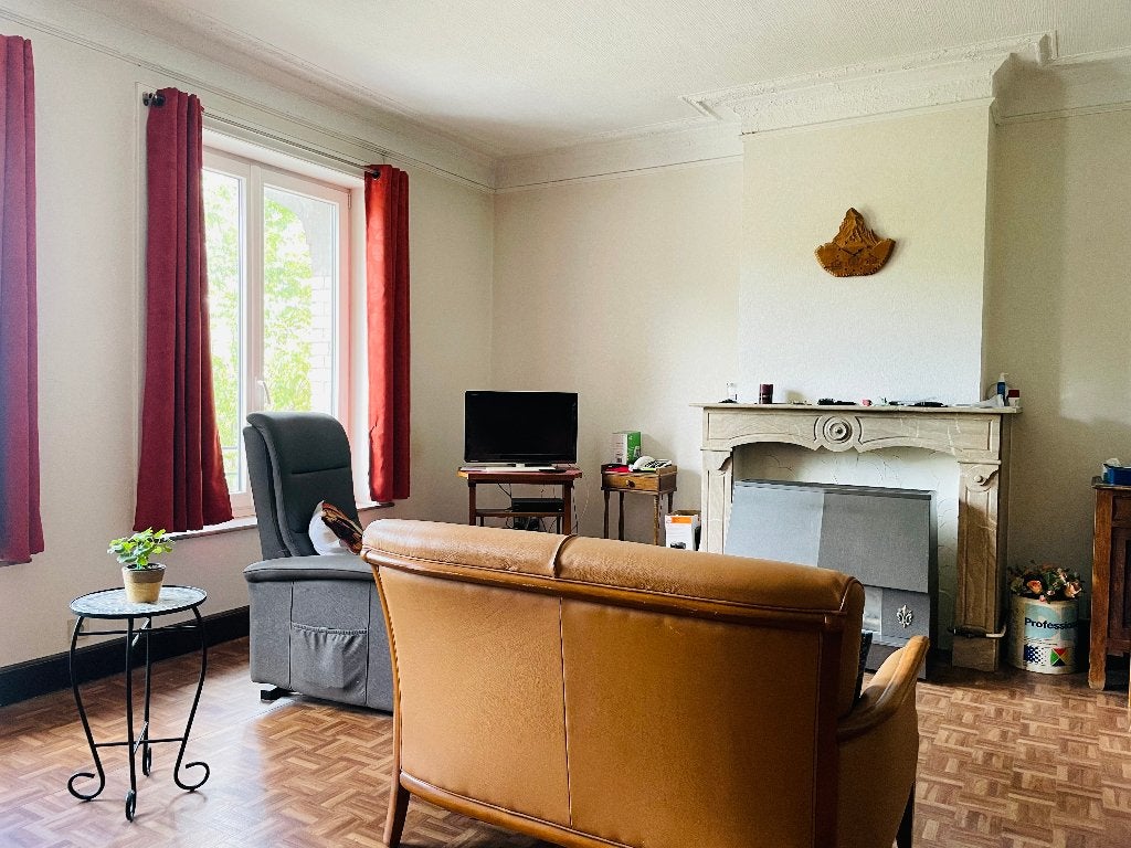 Appartement 1 chambre à proximité de la gare., 50 m² ou plus, Tournai