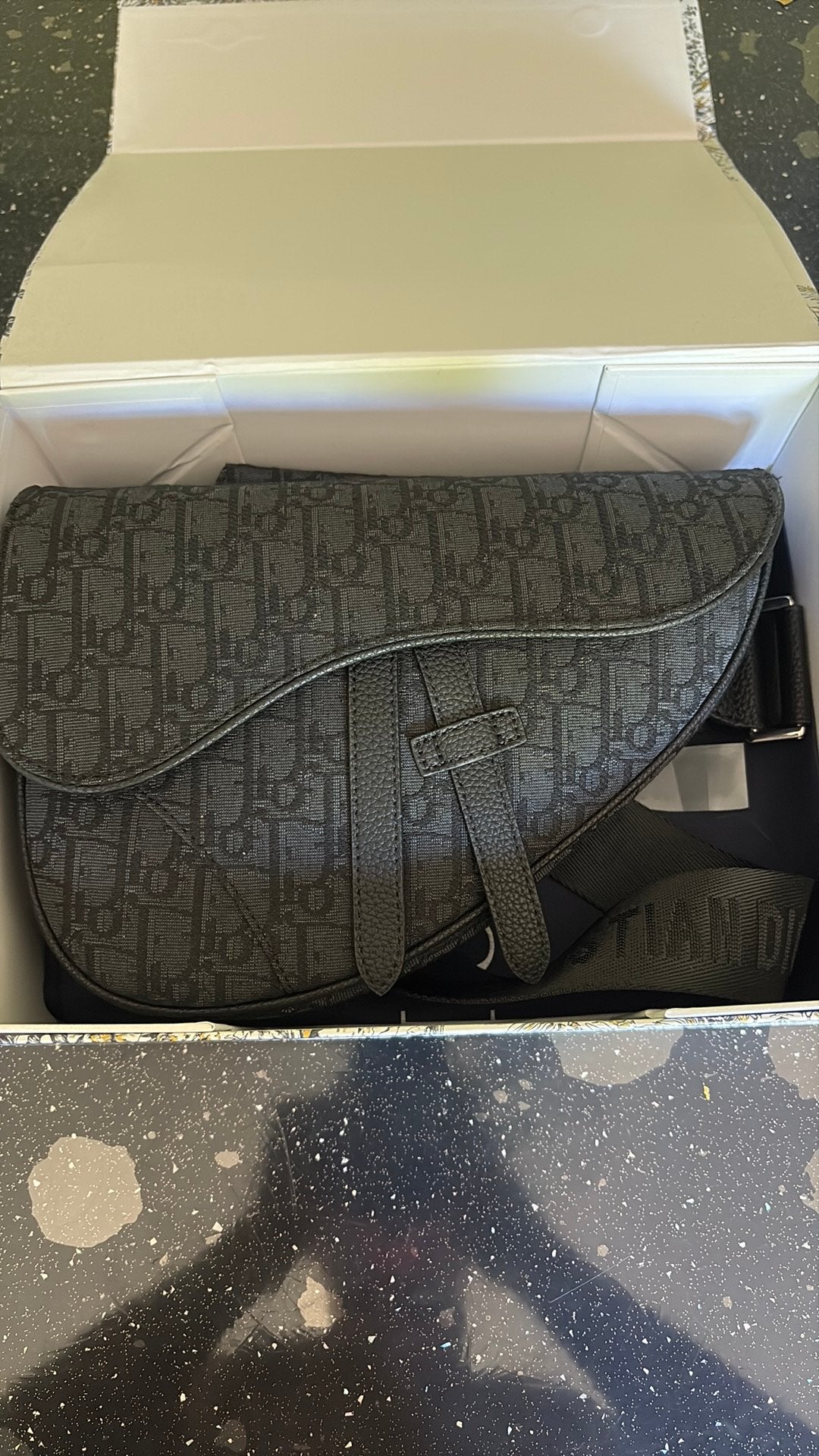 Sac à bandoulière Dior, Bijoux, Sacs & Beauté, Sacs | Sacs à bandoulière, Enlèvement, Neuf, Noir, Autres marques