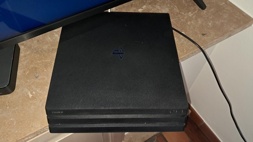 Ps 4 pro 1tb, Enlèvement ou Envoi, Avec 1 manette, Avec jeux, Utilisé