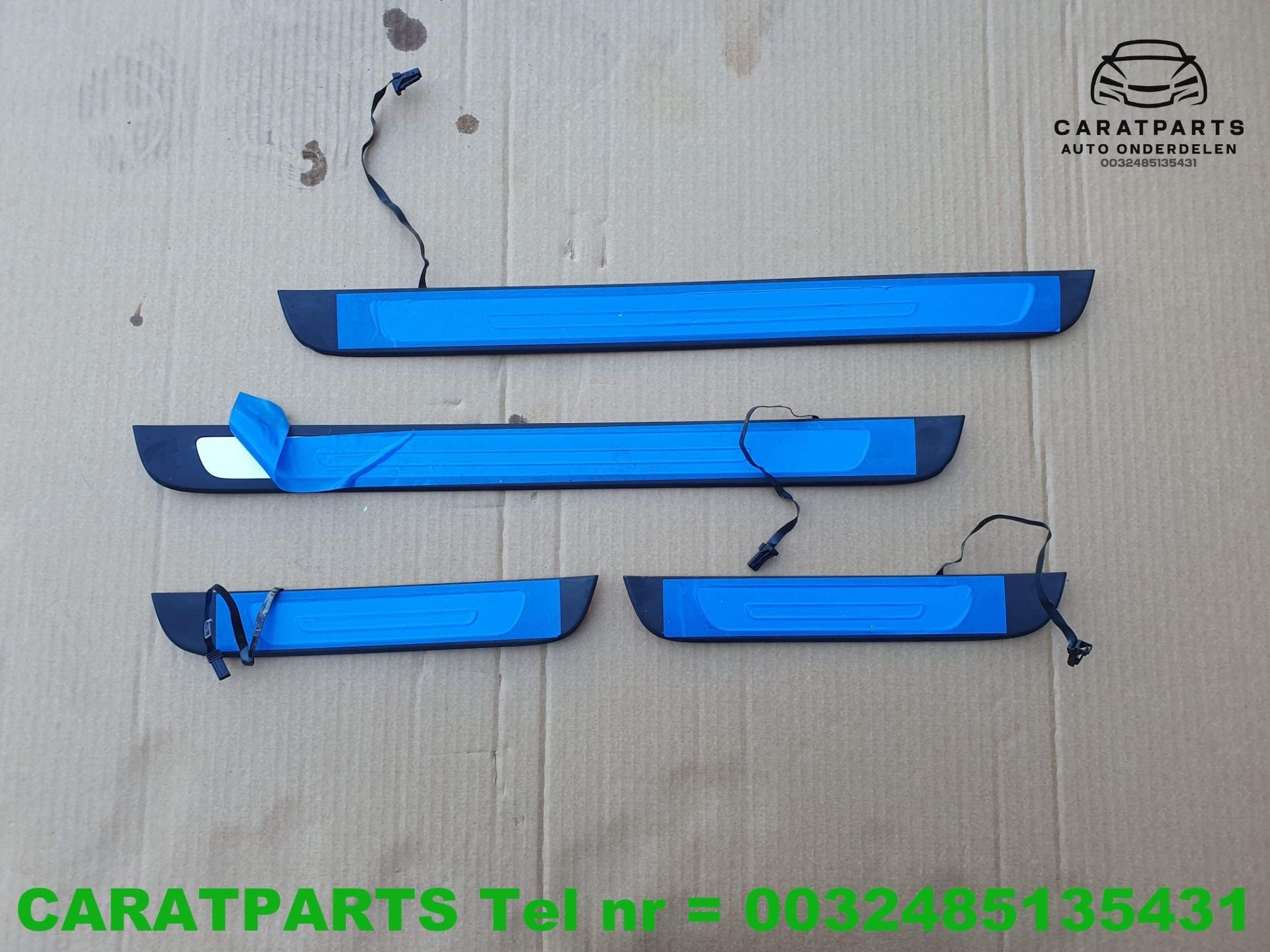 4G0947406G 4G0947405G Audi A6 bande lumineuse a6 sierstrip a, AUDI AG, Auto-Union-Strasse 1
85045  Ingolstadt, DE, Audi, Utilisé
