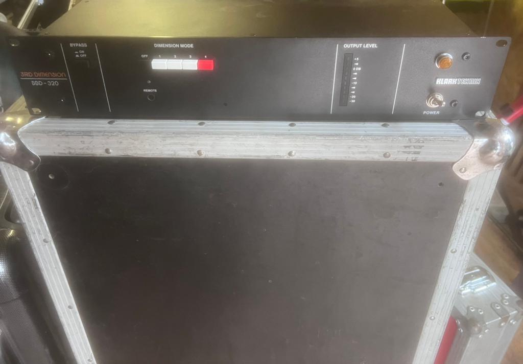 Klark teknik 3rd dimension 19”, Muziek en Instrumenten, Ophalen, Zo goed als nieuw, Chorus