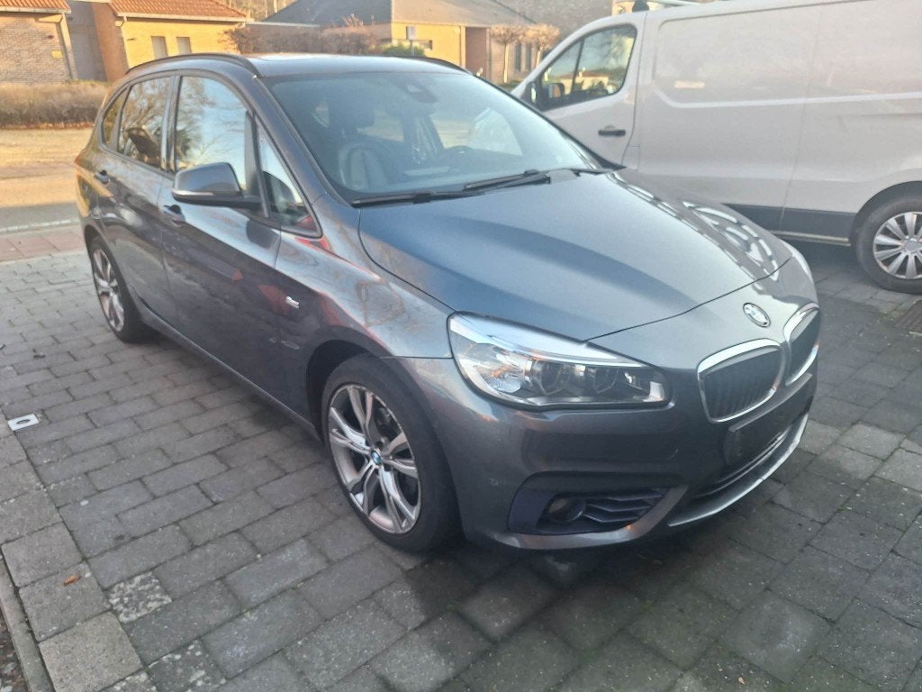 BMW 218 d Active Tourer Sport Line !!!Finciering mogelijk!!!, Autos, BMW, Cuir, Argent ou Gris, Carnet d'entretien, 5 portes