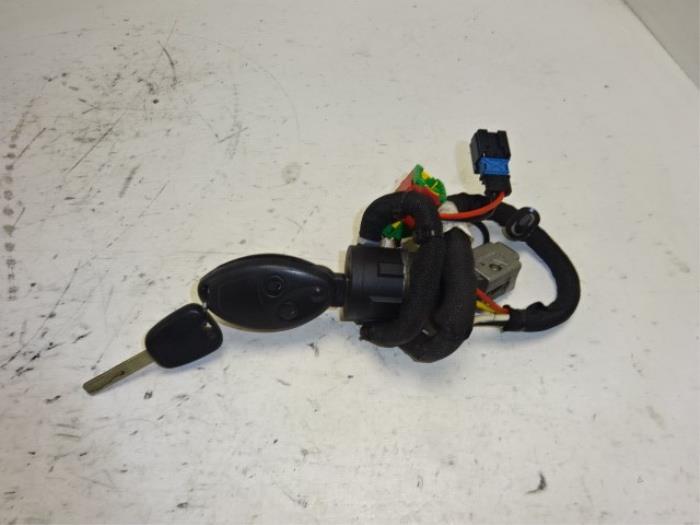 Serrure de contact + clé d'un Peugeot 807, -, 3 mois de garantie, Utilisé, -
