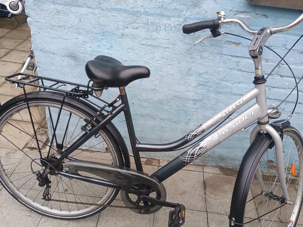 28" fiets heeft nieuwe onderdelen rijklaar, Ophalen