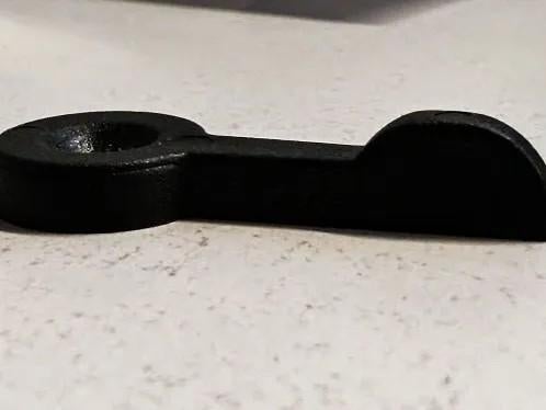 mandsleutel voor duivenmand, Postduif