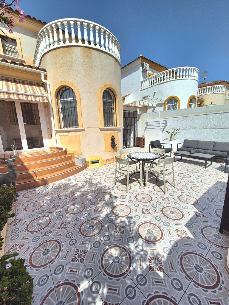 Huis te koop in Spanje, Immo, Buitenland, Torrevieja costa blanca espagne, Spanje, Woonhuis, 3 kamers