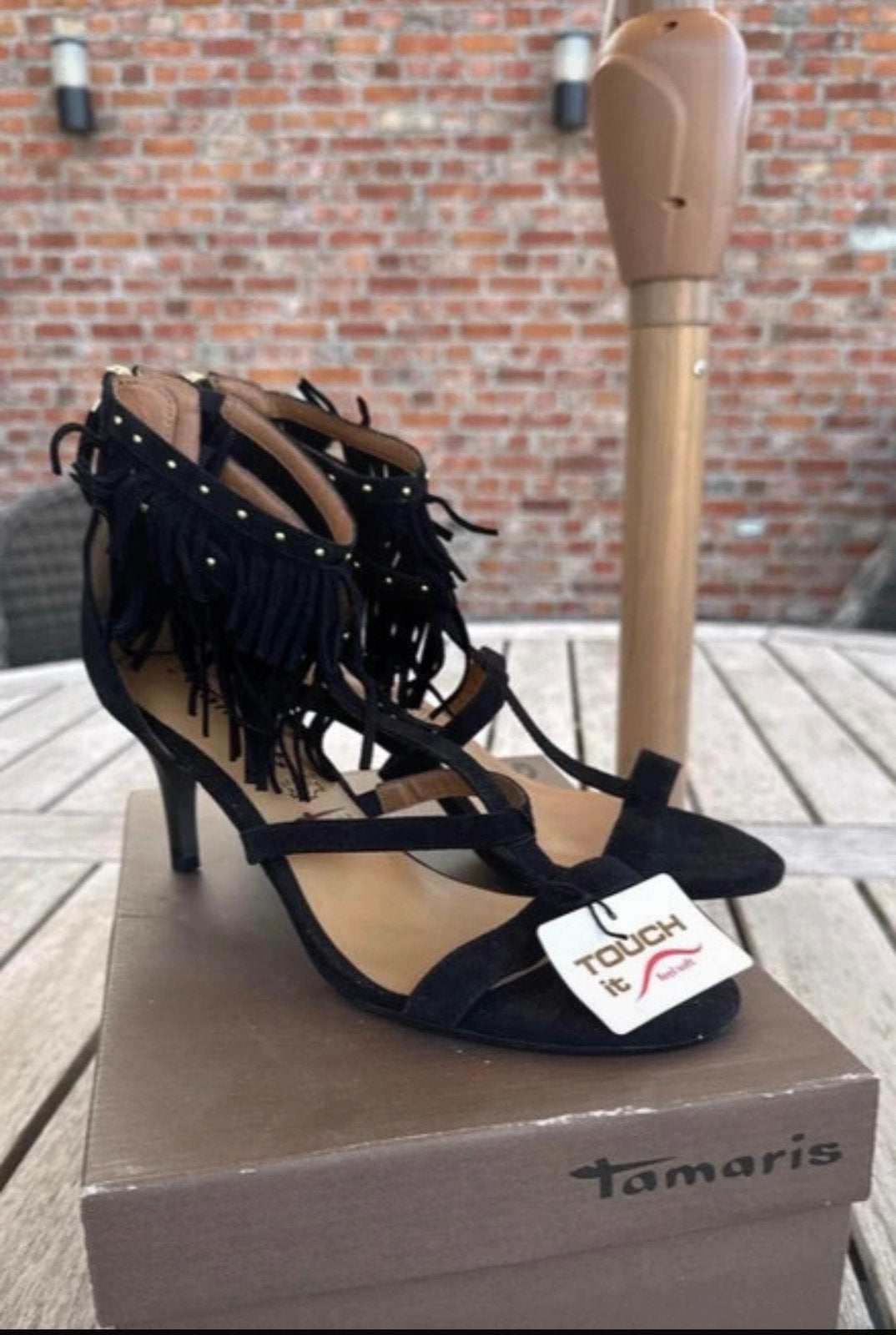Zwarte sandalen met franjes, Neuf, Enlèvement, Noir, Sandales et Mûles