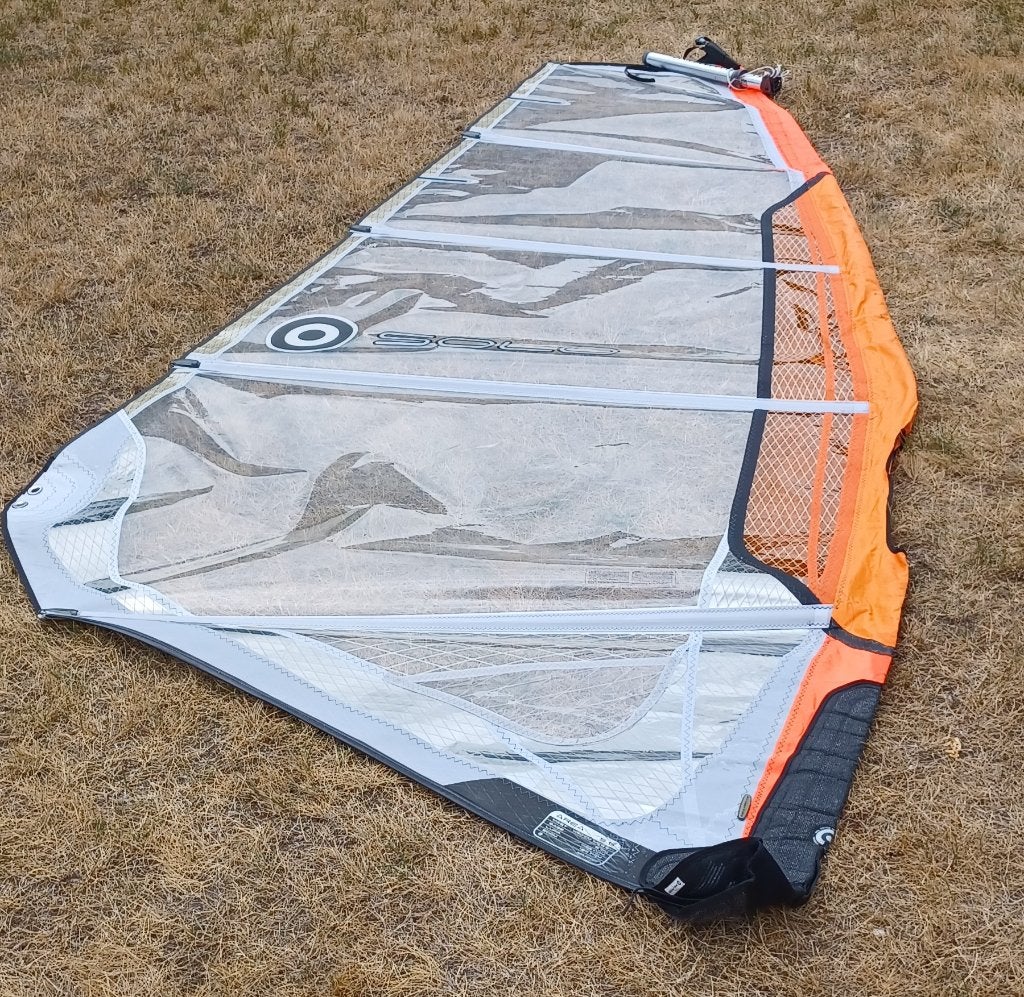 Surfzeil NeilPryde Solo 5.5, Watersport en Boten, Ophalen, Gebruikt, 5 tot 6.5 m², Neilpryde