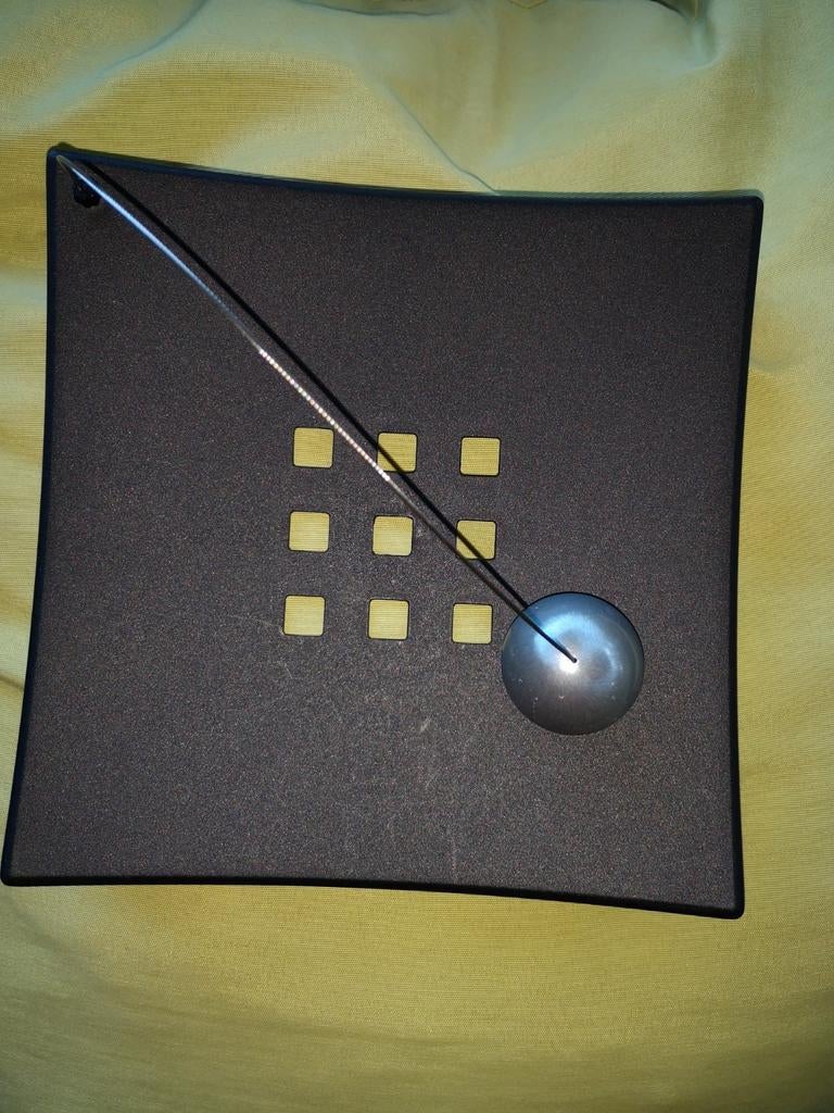 Servethouder, Enlèvement