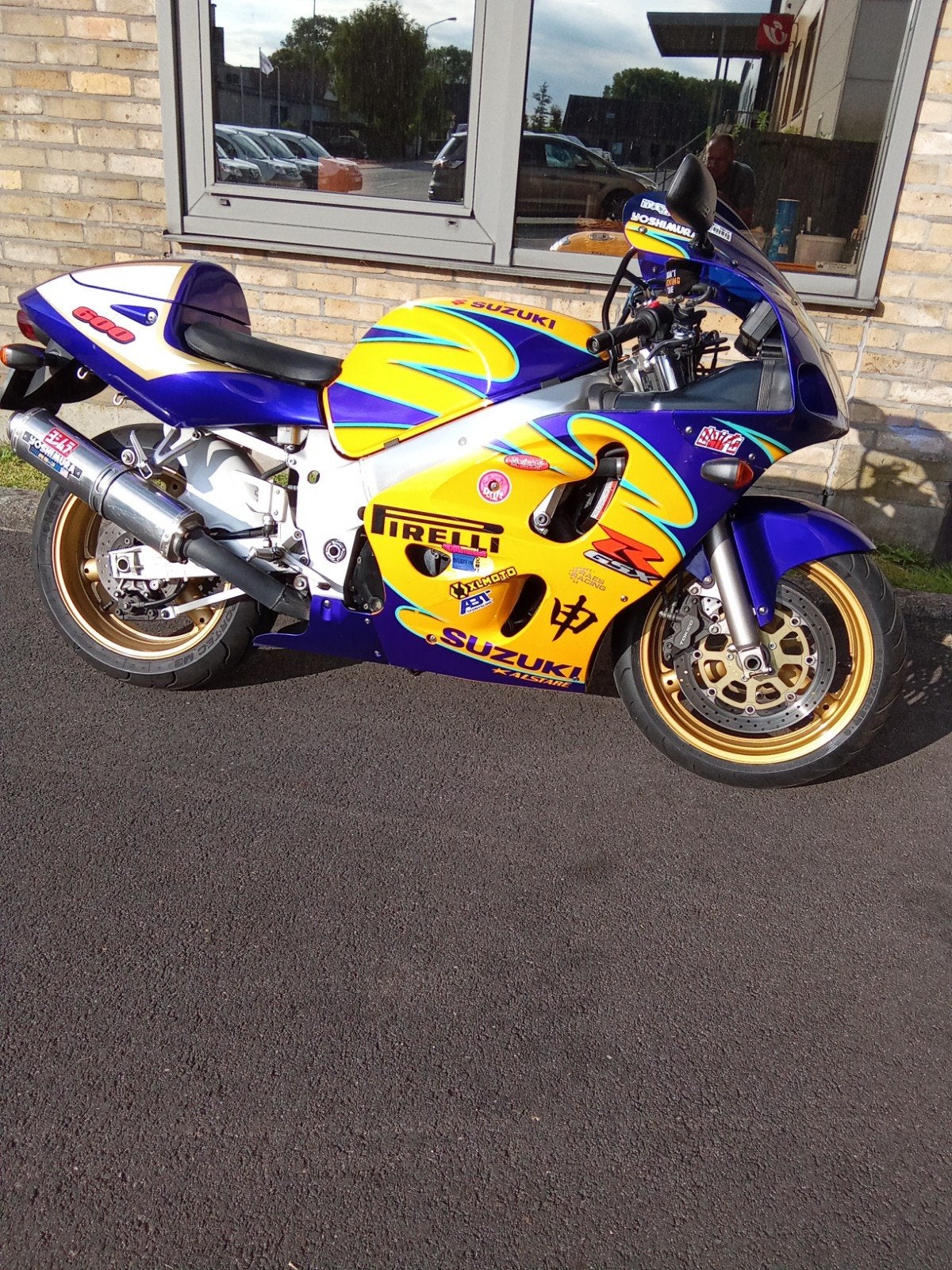 Suzuki gsxr 600 srad, Particulier
