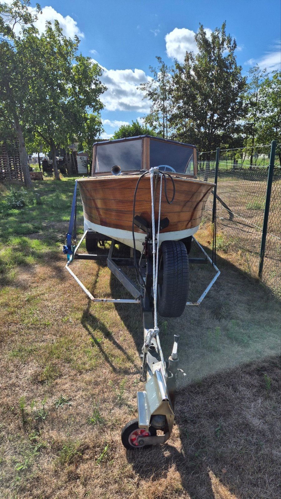 houten boot project. geen papieren voor boot of de trailer, Buitenboordmotor, Trailer, Hout, Benzine