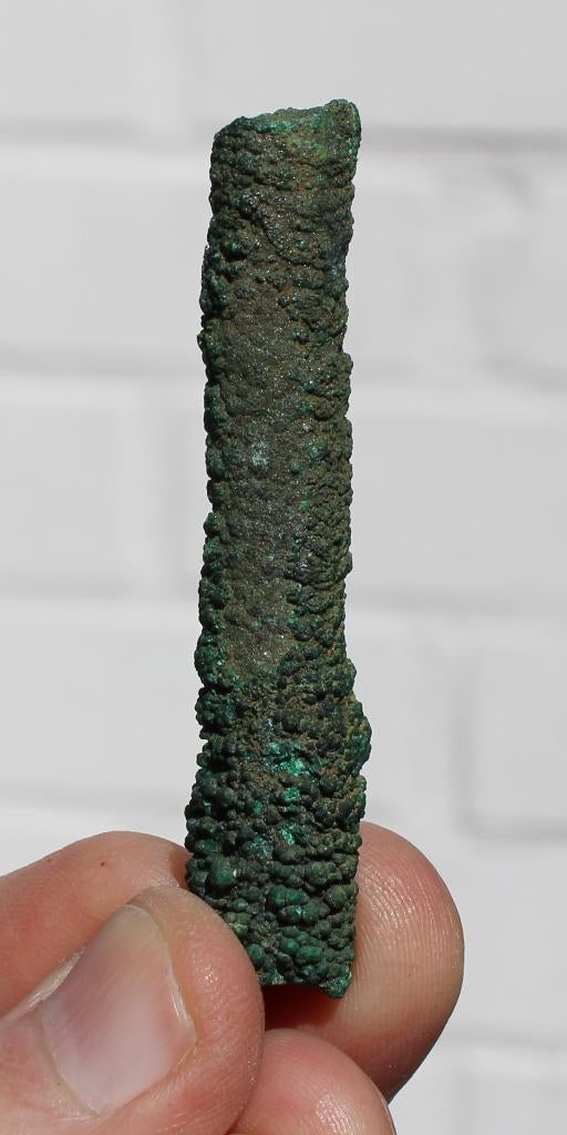 MALACHIET stalagmiet uit LUBUMBASHI in DR CONGO, Ophalen of Verzenden, Mineraal