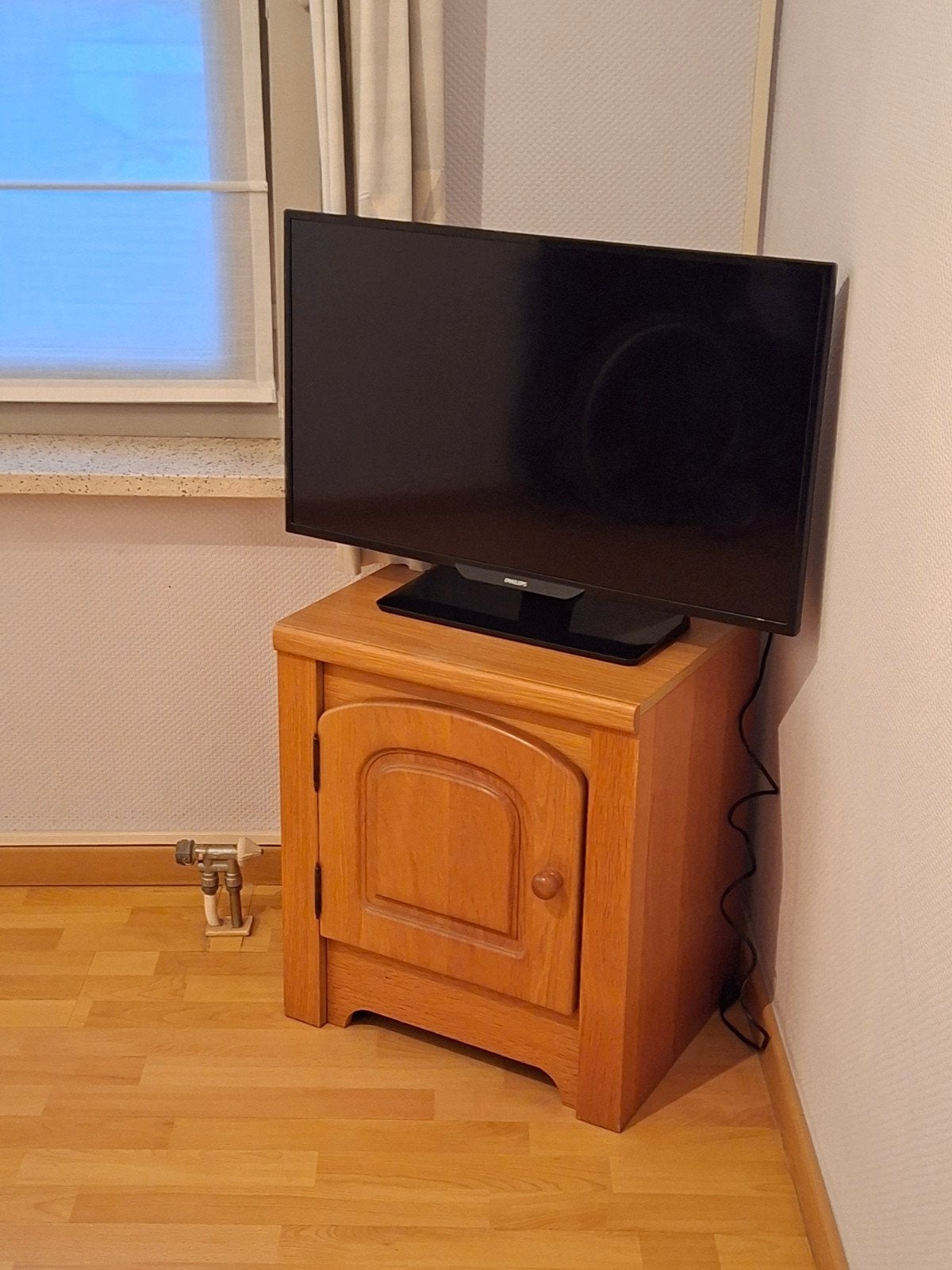 tv fpilips plus kast, Antiek en Kunst, Ophalen
