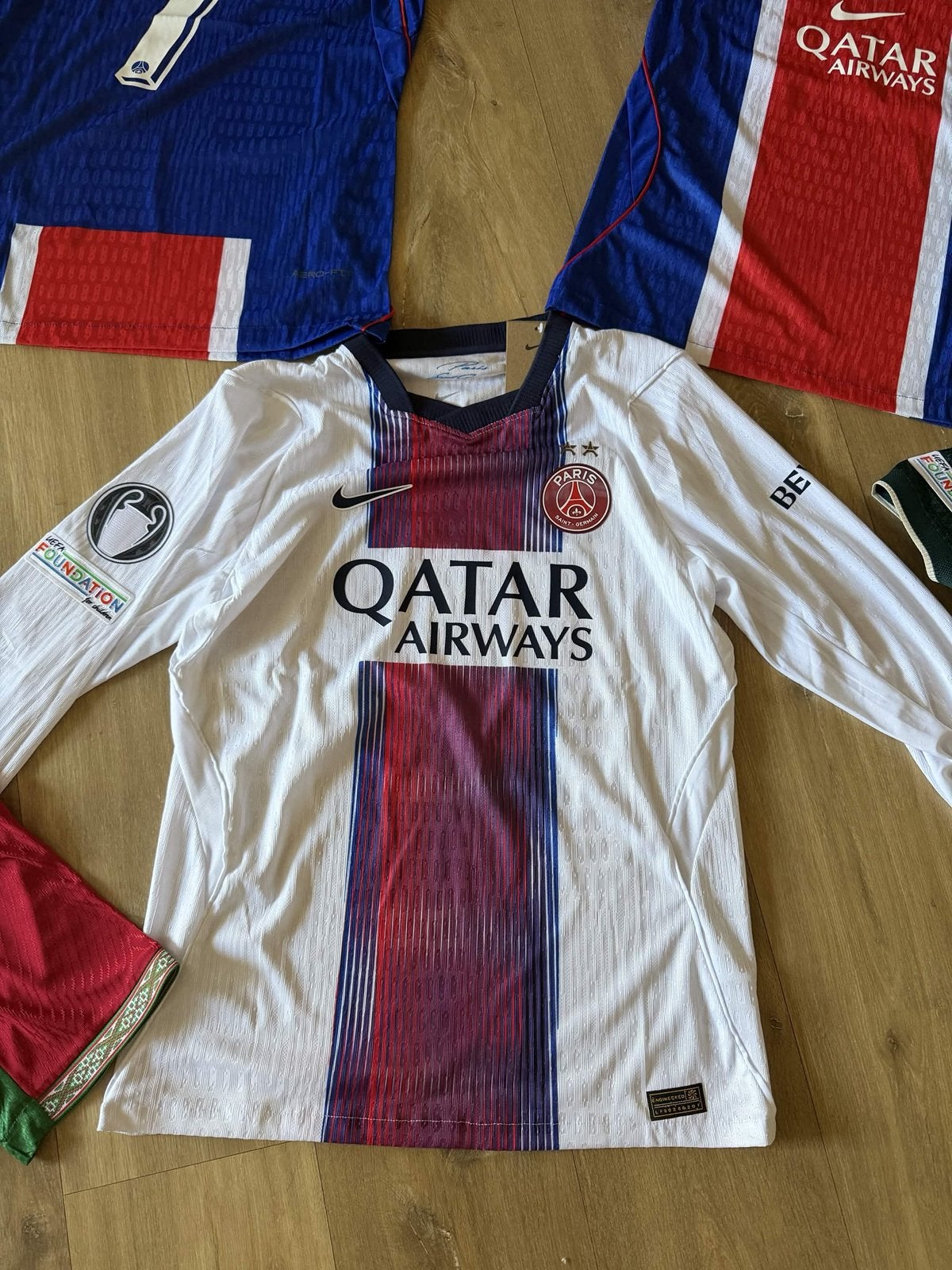 PSG away, Sports & Fitness, Football, Taille L, Enlèvement ou Envoi, Neuf, Maillot
