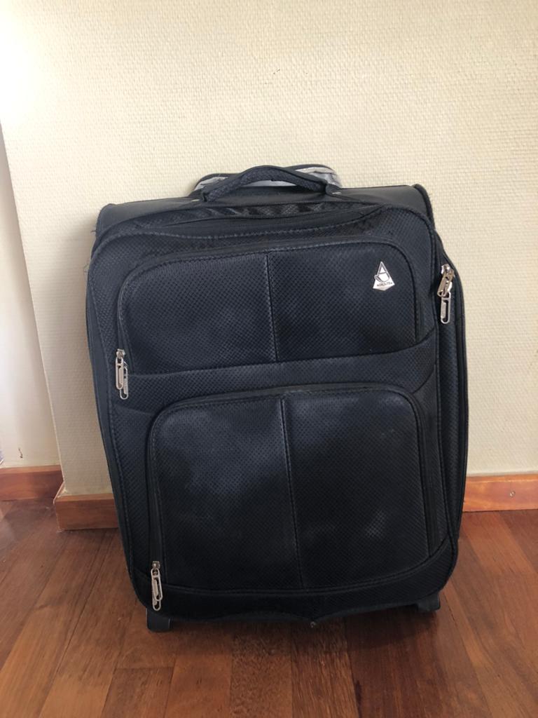 Zwarte koffer, Handtassen en Accessoires, Koffers, Gebruikt, 50 tot 60 cm, Zacht kunststof, 35 tot 45 cm