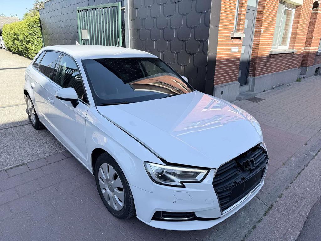Audi A3 Sportback 1.0 TFSI EDITION DESIGN (bj 2018), Auto's, Audi, Gebruikt, 116 pk, Alcantara, 5 deurs