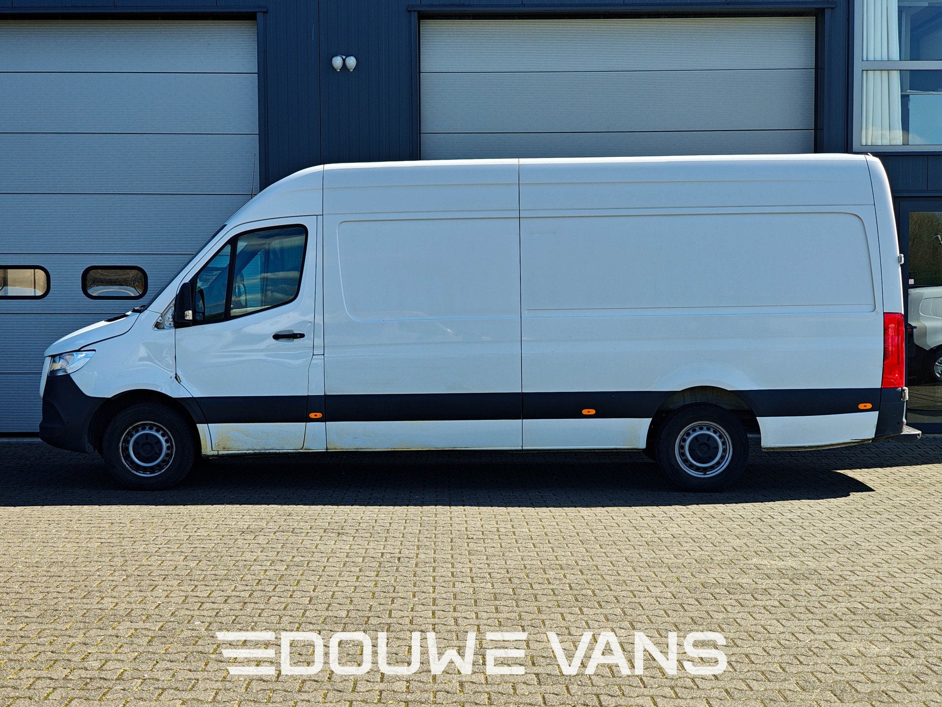 Mercedes-Benz Sprinter L3H2 314 MBUX 360 Camera Navigatie Ca, Auto's, Bestelwagens en Lichte vracht, Automaat, Gebruikt, 4 cilinders