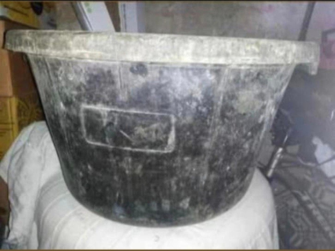 Cuve manne à ciment plafonnage